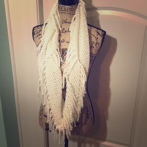 Women’s White Crochet Scarf